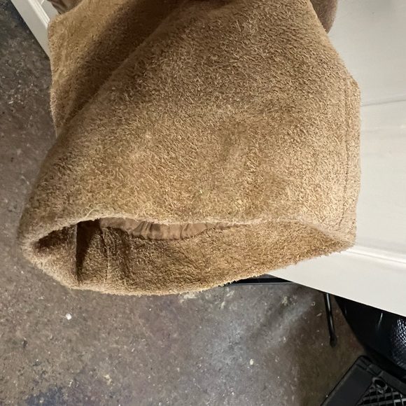 Wilson Leather Jacket with Cream Sherpa Collar - Picture 11 of 14